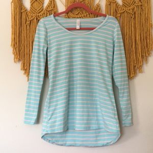 Lularoe Gigi top NWOT